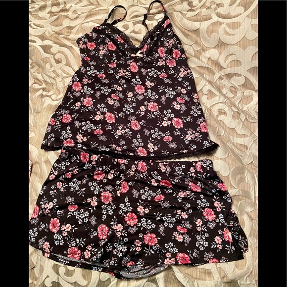 Laura Ashley Other - Laura Ashley floral pajama set with adjustable straps